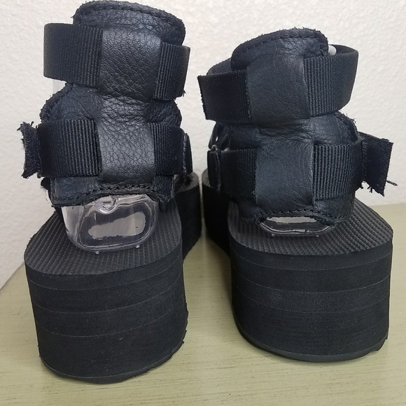 Teva Flatform Mevia Sandals - Picture 5 of 9